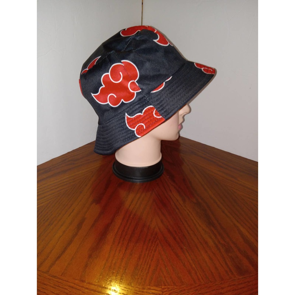Reversible bucket hat. - Picture 2 of 3